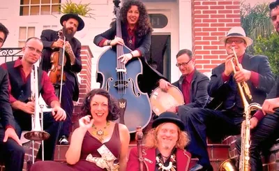 Squirrel Nut Zippers