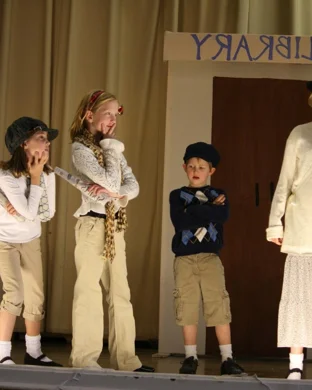 Trolls The Musical JR.