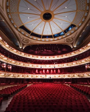 Janiec Opera Company